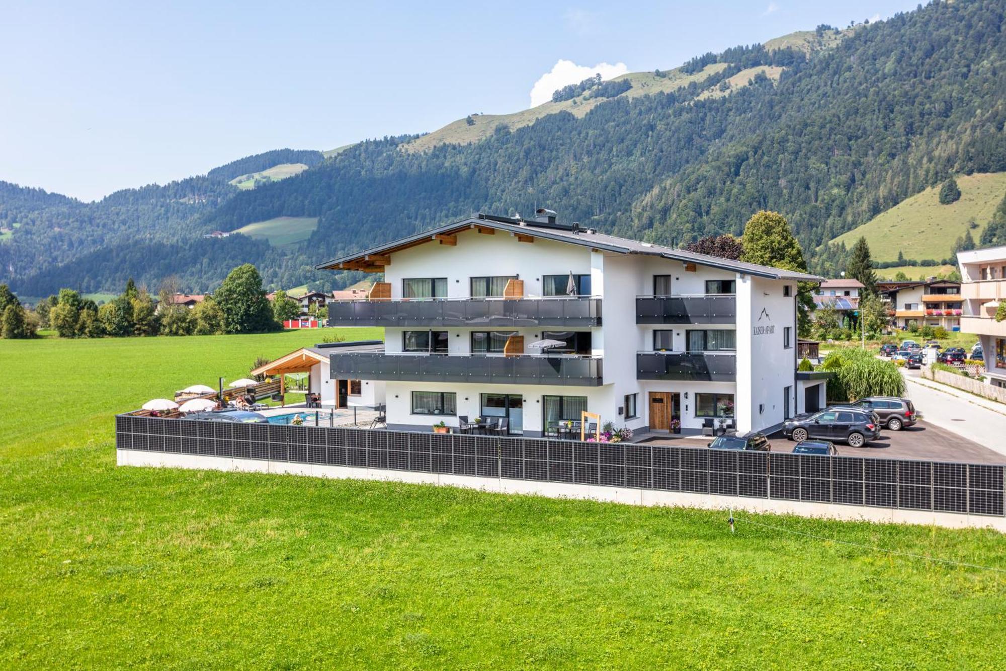 Kaiser - Familie Hall